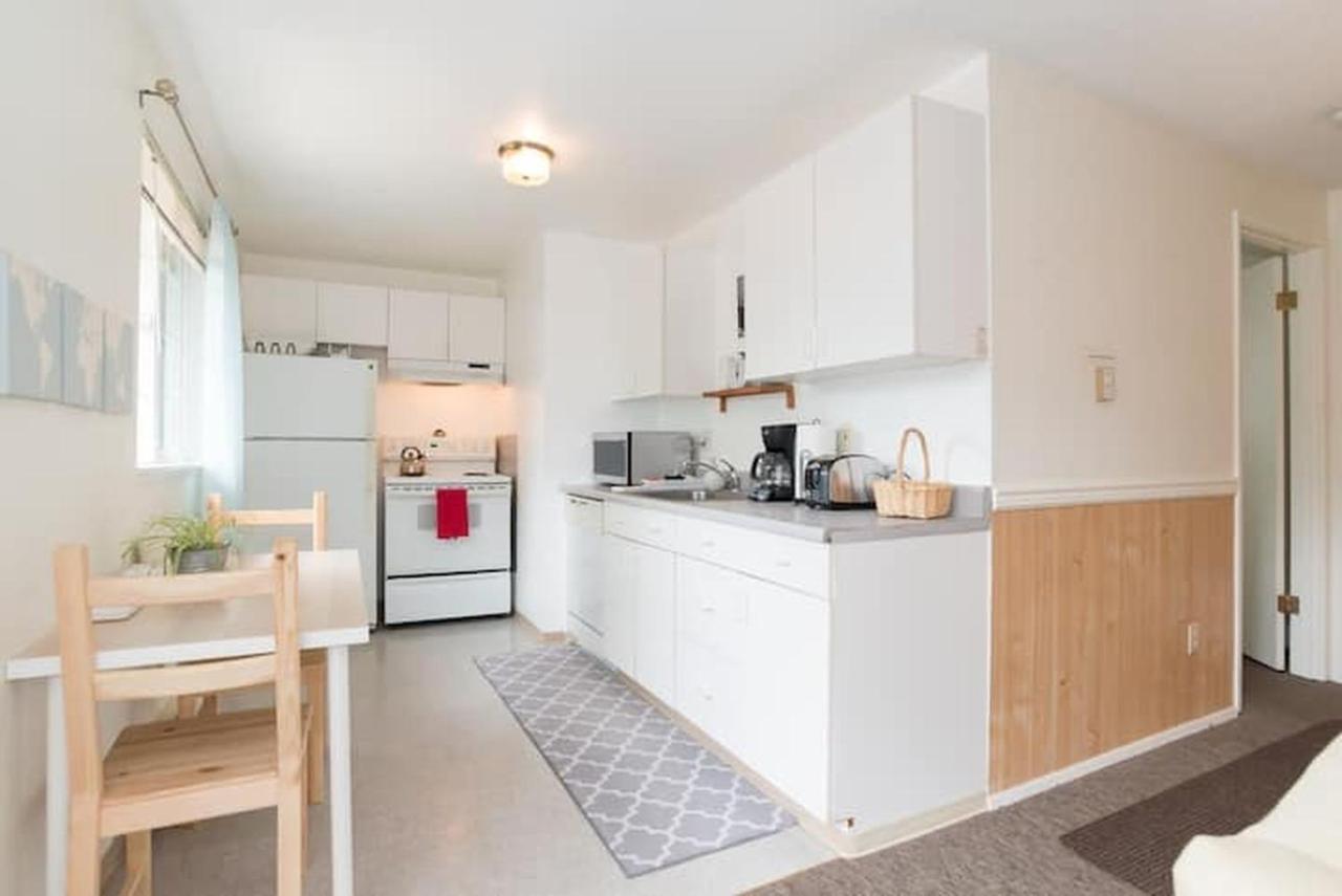 Unique, Convenient, Centrally Located Apartment Кент Екстериор снимка